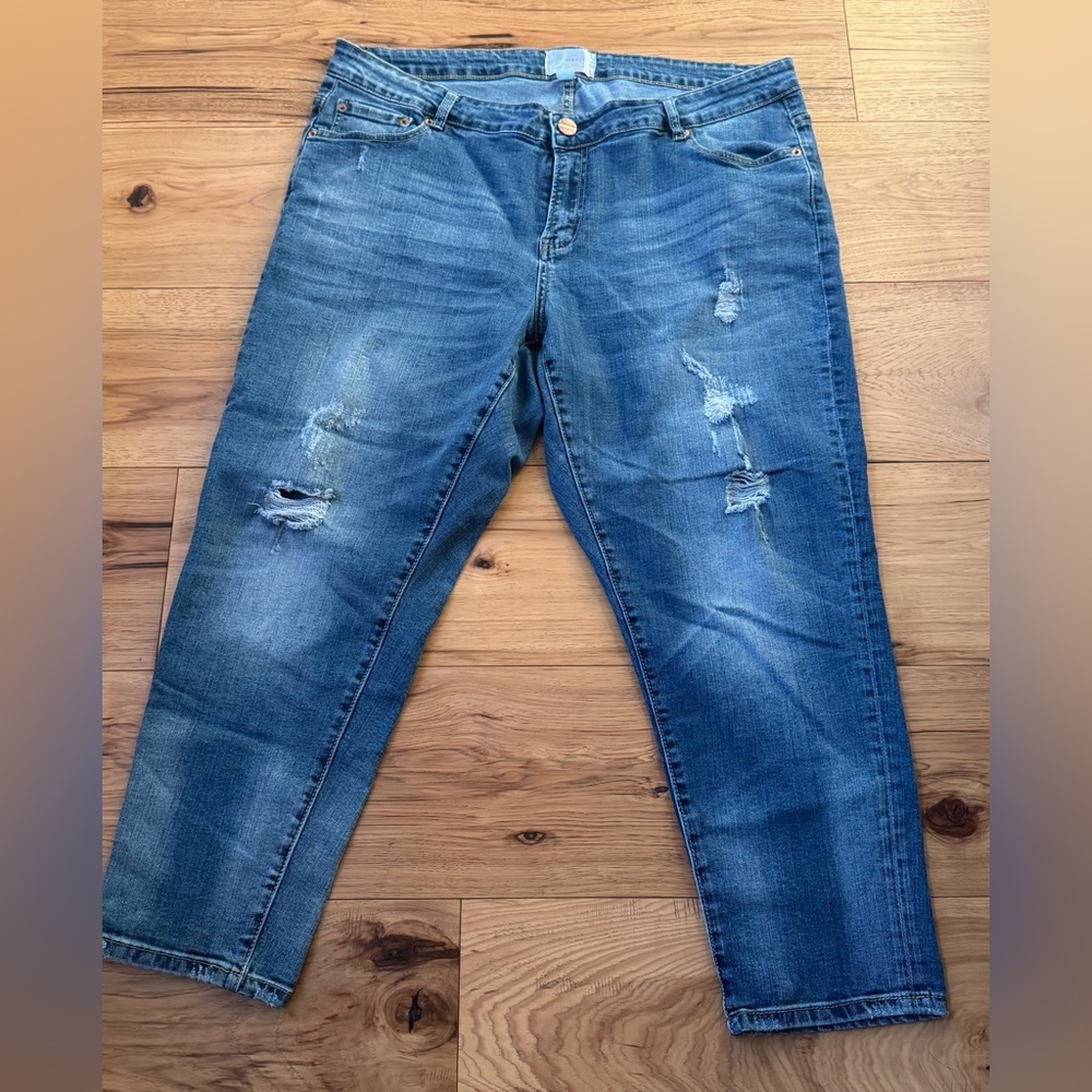 Simply Emma Blue Distressed Boyfriend Jeans. Size 18w